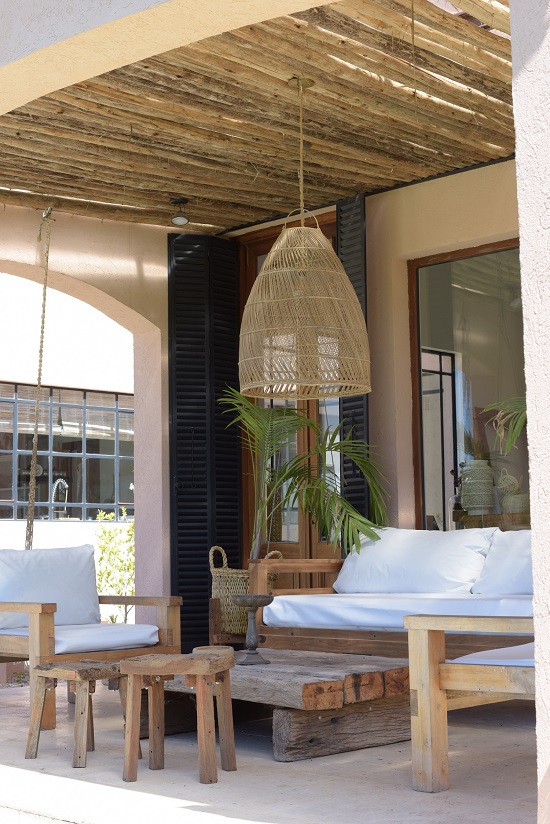 Troncos de madera: la tendencia de exterior para la temporada